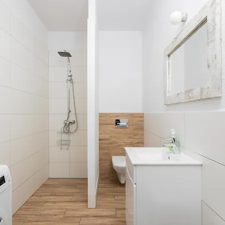 - Aparts Ursynow 바르샤바