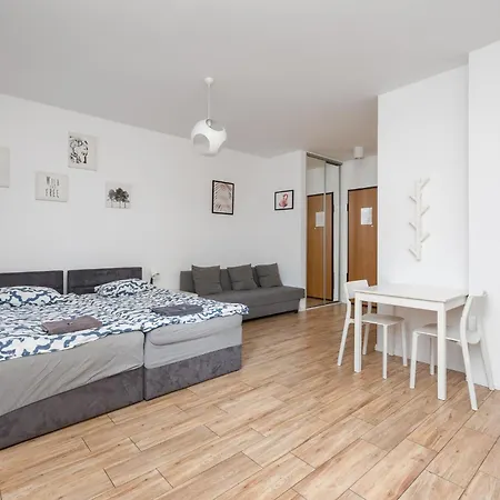 - Aparts Ursynow Varsovie