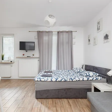 - Aparts Ursynow Apartment