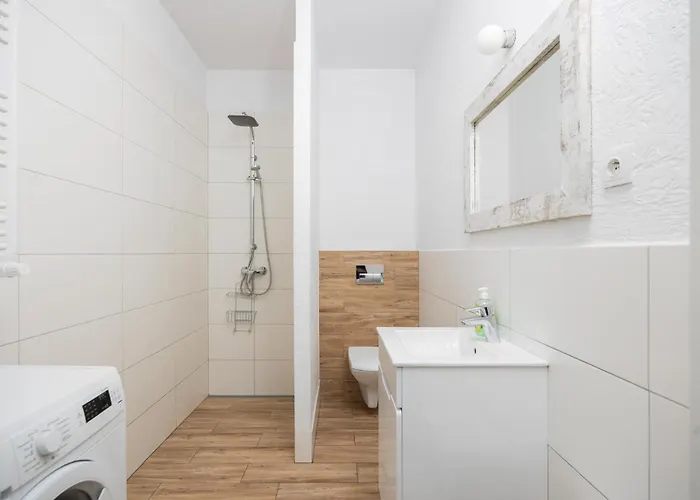 - Aparts Ursynow وارسو