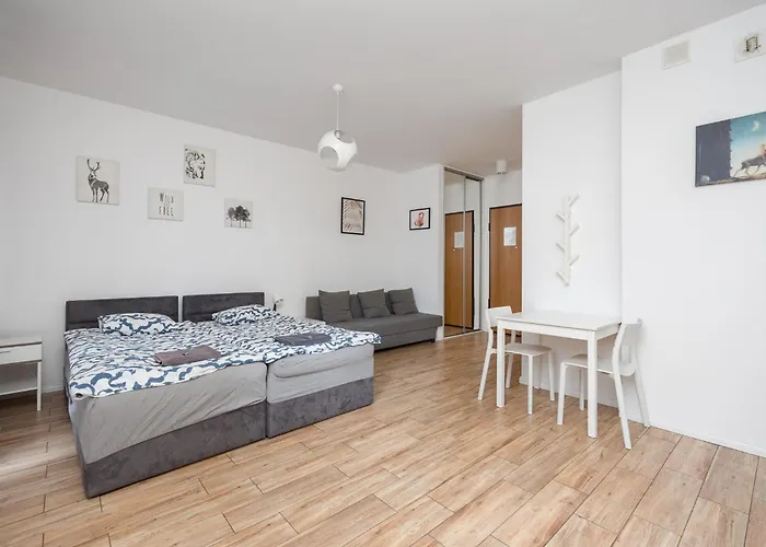 - Aparts Ursynow وارسو