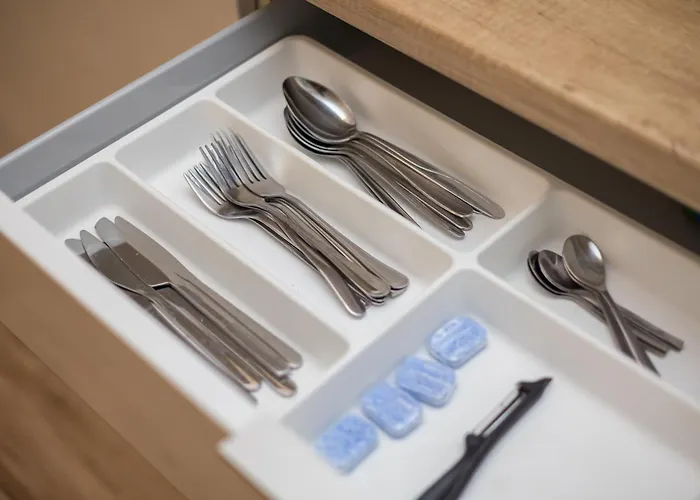 - Aparts Ursynow * وارسو